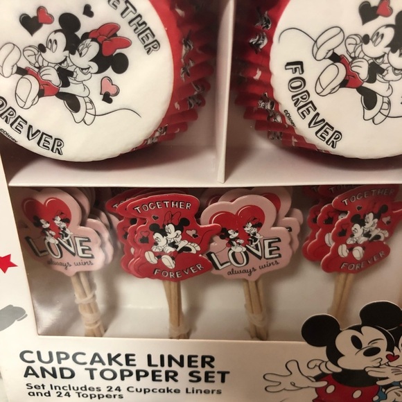 New Disney Minnie Mickey Mouse Cupcake Liners & Topper Set  - Valentines Day - Picture 4 of 6